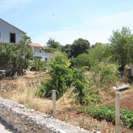 With A Parking Space Sali, Dugi Otok - 8185 * サリ