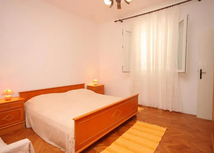 Апартаменты With A Parking Space Sali, Dugi Otok - 8185