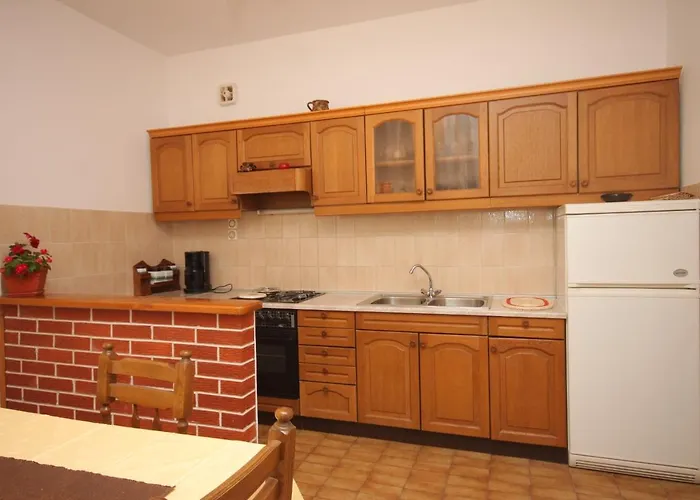 With A Parking Space Sali, Dugi Otok - 8185 Apartment Sali