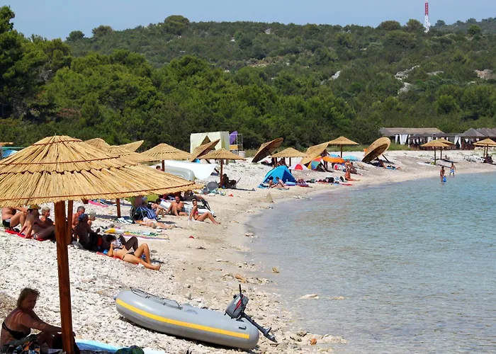 Apartment With A Parking Space Sali, Dugi Otok - 8185 Sali